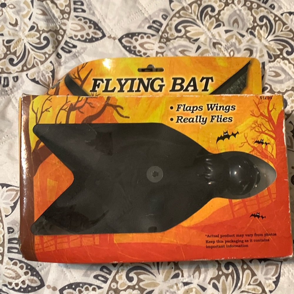Flying Bat Halloween Scary Decoration NWT